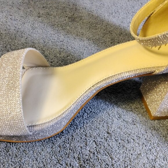 Putu Womens Block Heel Sandals Size 11 Champagne Glitter Ankle Strap Open Toe - Picture 8 of 14